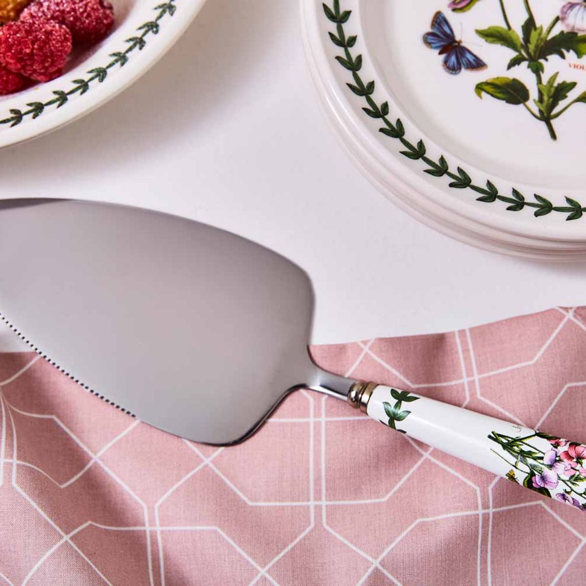 Botanic Garden Cake Slice, Sweet Pea image number null